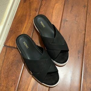 Women’s Vionic Black Sandals